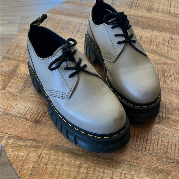 Dr. Martens Gray Platform Lace-Up Shoes - Picture 2 of 4